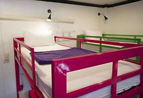 Summer Guesthouse & Hostel