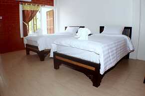 Summer Guesthouse & Hostel