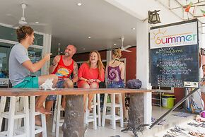 Summer Guesthouse & Hostel
