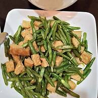 Escape Backpackers KK