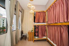 Escape Backpackers KK