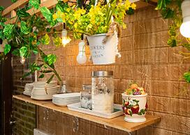 Escape Backpackers KK