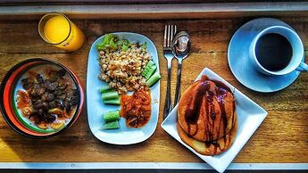 Escape Backpackers KK