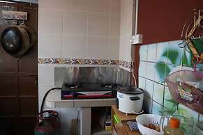 Escape Backpackers KK