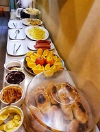 Escape Backpackers KK