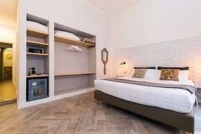 Trevi Contemporary Suite