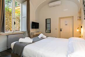 Trevi Contemporary Suite