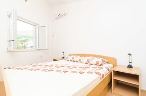 Apartments & Rooms Barisic