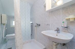 Apartments & Rooms Barisic