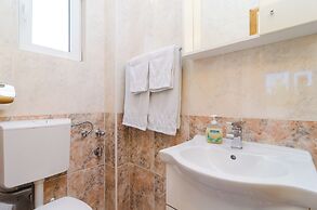 Apartments & Rooms Barisic