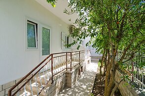 Apartments & Rooms Barisic