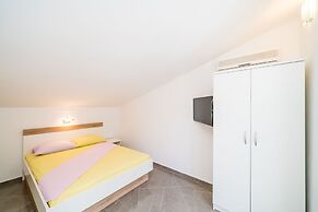 Apartments & Rooms Barisic