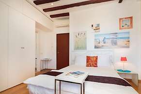 Riva and Diocletian Apartments