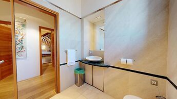 Riva and Diocletian Apartments