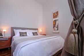 Riva and Diocletian Apartments