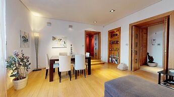 Riva and Diocletian Apartments