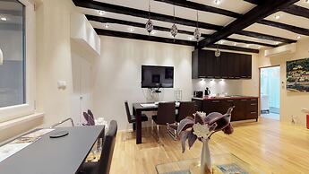 Riva and Diocletian Apartments