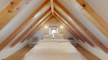 Riva and Diocletian Apartments