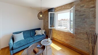 Riva and Diocletian Apartments