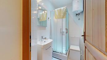 Riva and Diocletian Apartments