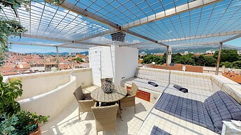 Riva and Diocletian Apartments