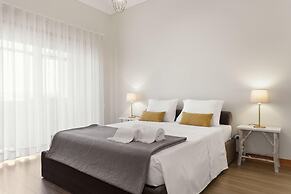 3 Bedroom Penthouse - City Centre Suites