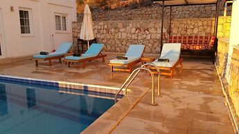 Paradise Kalkan Villalari
