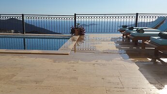 Paradise Kalkan Villalari