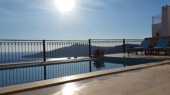 Paradise Kalkan Villalari