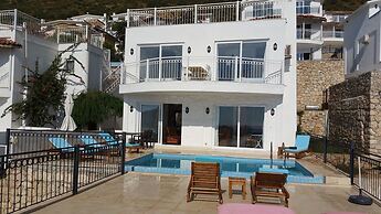 Paradise Kalkan Villalari