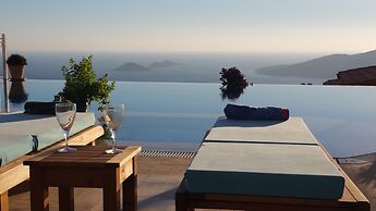 Paradise Kalkan Villalari