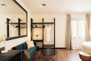 La França Travellers - Adults Only