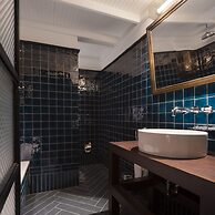 La França Travellers - Adults Only