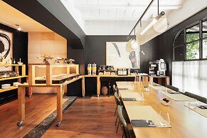 La França Travellers - Adults Only