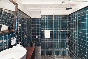 La França Travellers - Adults Only