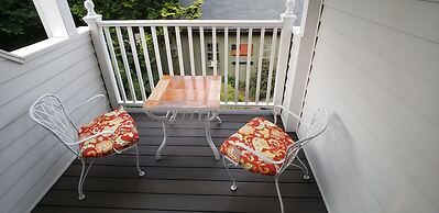 Miller-Dunham House Bed & Breakfast