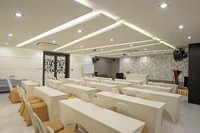 River Front Krabi Hotel