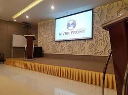 River Front Krabi Hotel