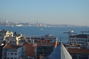 Unver Galata Apart