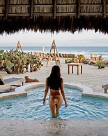 Samora Luxury Resort