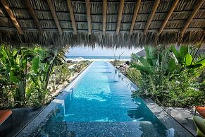 Samora Luxury Resort