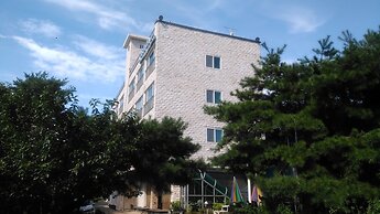 Yeongheungdo Seayard Pension