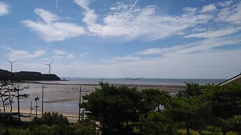 Yeongheungdo Seayard Pension