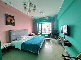 Yi Long International Apartment