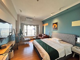 Yi Long International Apartment