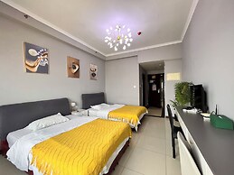 Yi Long International Apartment