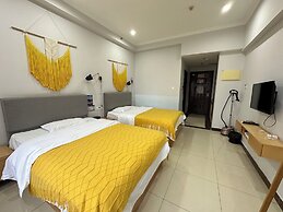 Yi Long International Apartment