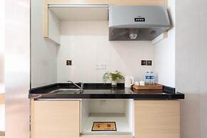 Yi Long International Apartment