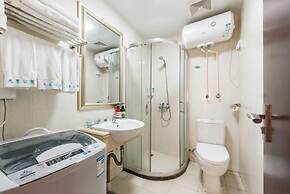 Yi Long International Apartment