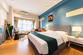 Yi Long International Apartment